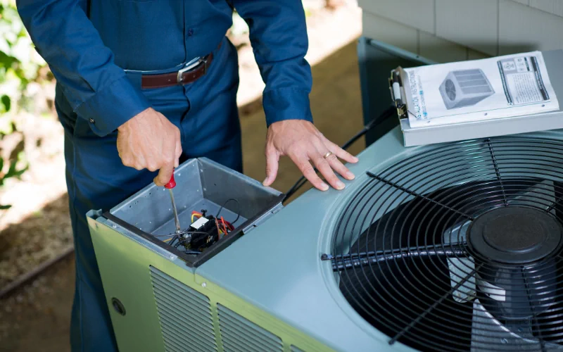 AC Maintenance: 5 HVAC Contractor Tips to Avoid Emergency Repairs!